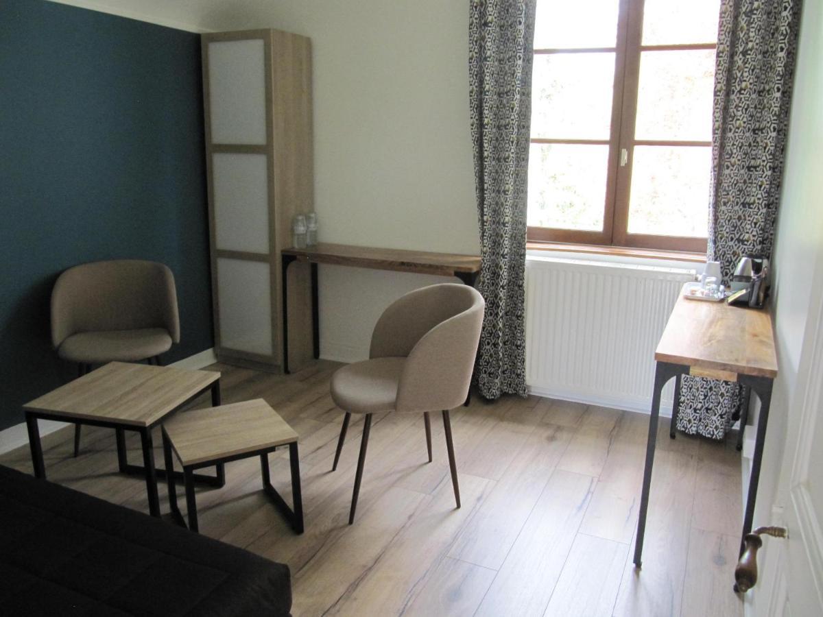 L'Atelier Du Chateau Saint-Ay Exteriör bild